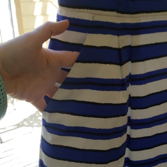 Gap dress with POCKETS!! - Picture 3 of 6